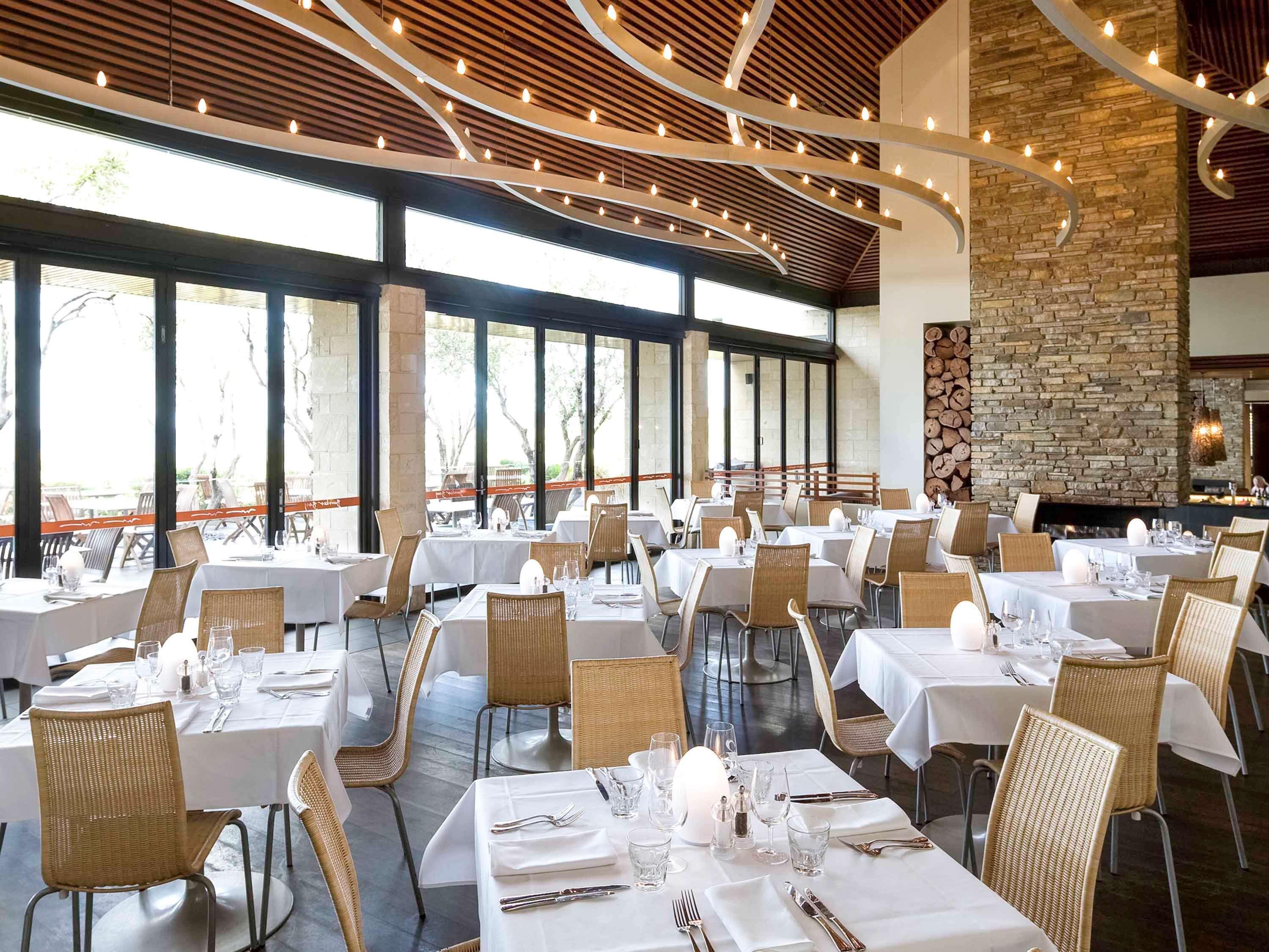 プルマン バンカー ベイ リゾート マーガレット リバー ダンズボロー エクステリア 写真 Interior of the restaurant