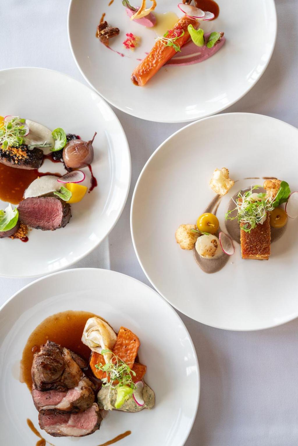 プルマン バンカー ベイ リゾート マーガレット リバー ダンズボロー エクステリア 写真 Dishes at the restaurant