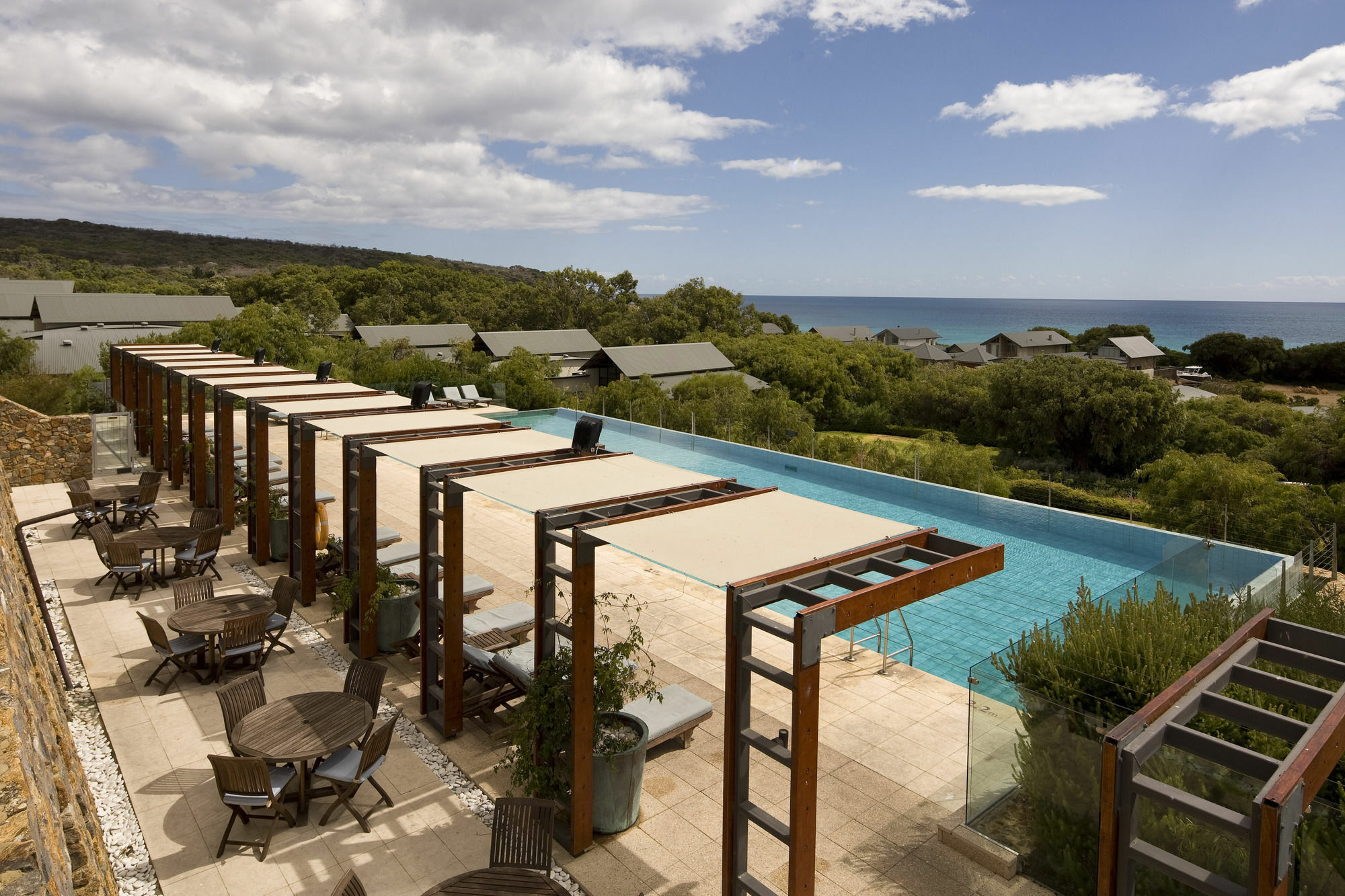 プルマン バンカー ベイ リゾート マーガレット リバー ダンズボロー エクステリア 写真 The pool at the Amanu Resort